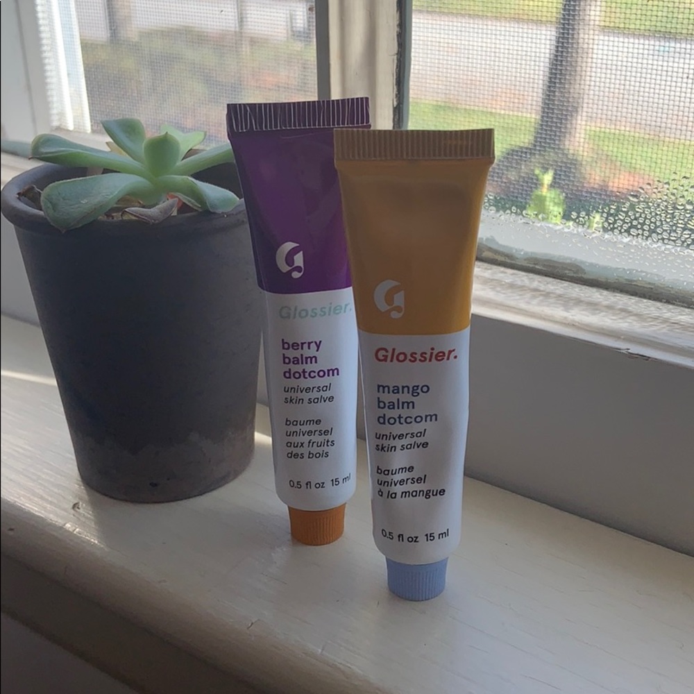 Glossier balm dotcom